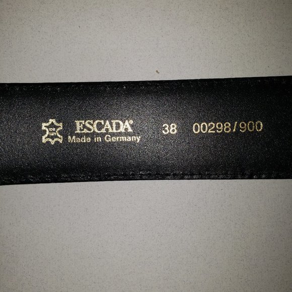 Escada Black Belt main image 3